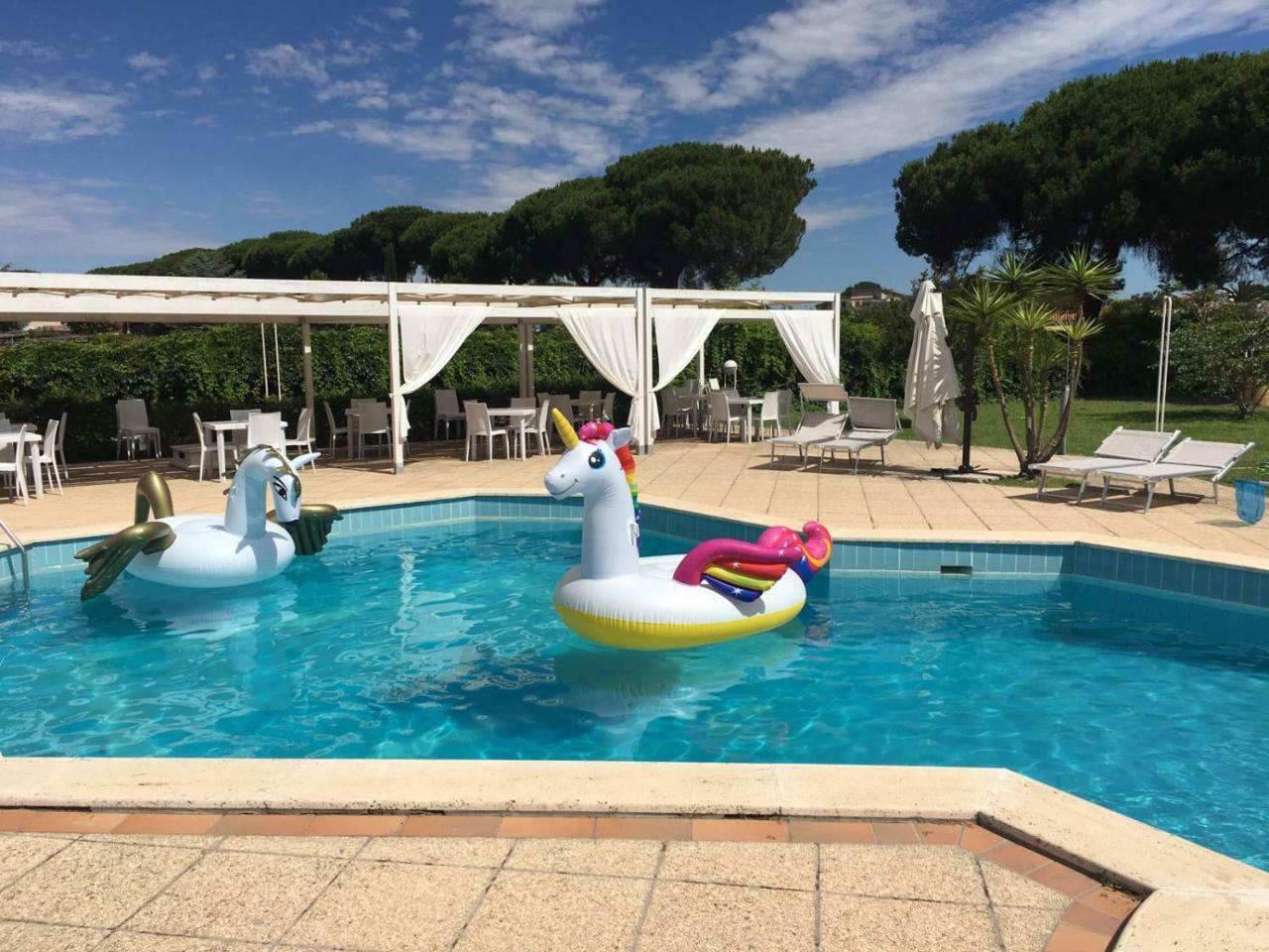 Peperosa B&B And Events Nettuno Exterior foto